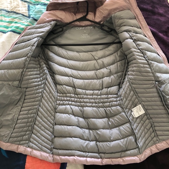 Puffer Jacket - Picture 4 of 8